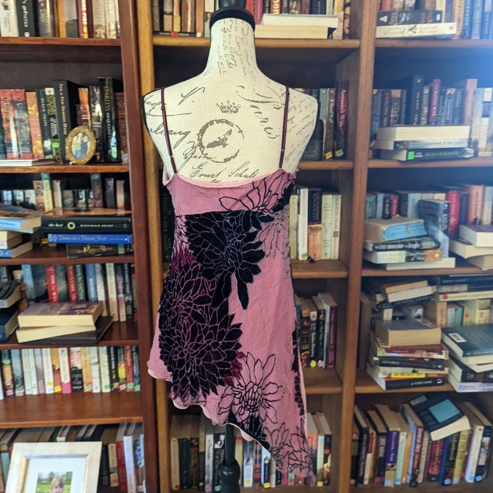 Floral Pink and Black Tank top - Picture 3 of 8